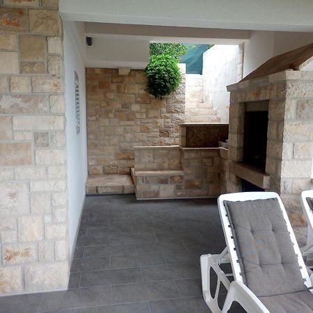 Vila Contessa Robinson House Zrnovo Exteriér fotografie